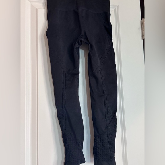 Mother Tucker compression capri leggings black - belly bandit - Picture 3 of 6